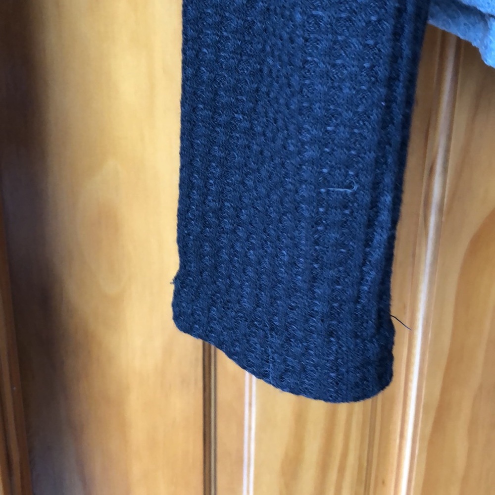 Sweater - Picture 4 of 5